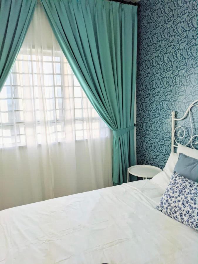Looking For... A Staycation Kuala Terengganu Exterior photo
